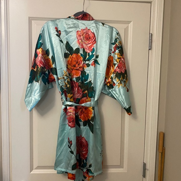 Other - Kimono Robe